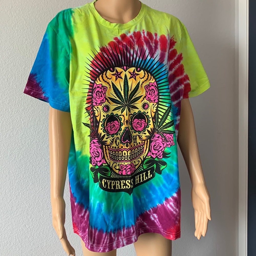 Women’s Short Sleeve T- Shirt Size L/ G